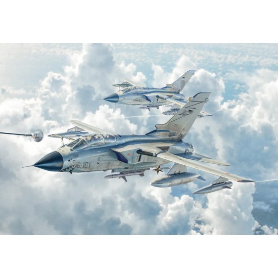 1/32 Panavia Tornado ECR