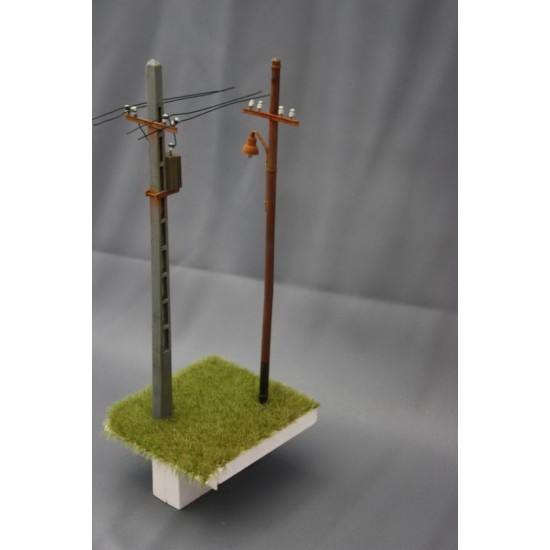 1/35 Telephone Pole (concrete /wood)