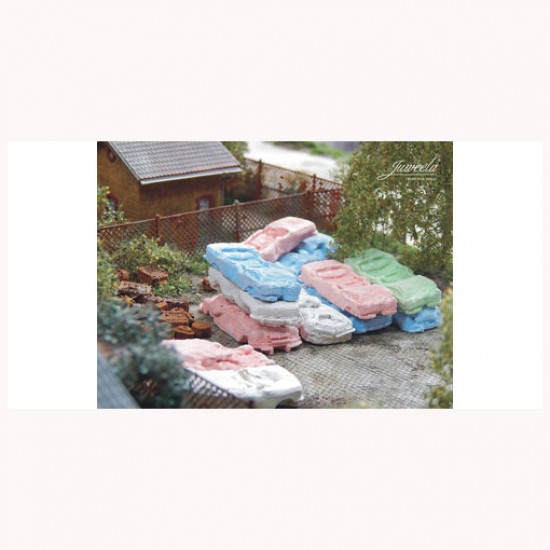 1/87 (HO scale) Scrap Cars (GDR) Colour (12pcs)