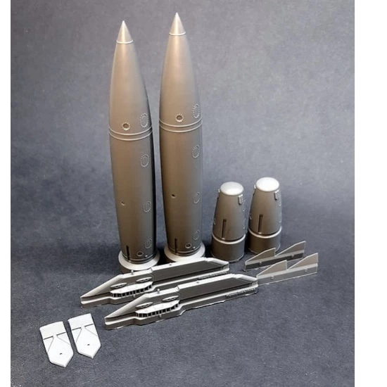 1/48 F-16 Fighting Falcon 600 Gallons Fuel Tanks With Pylons