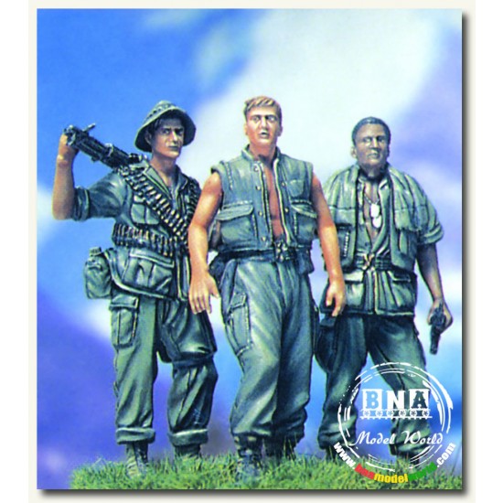 1/35 Three Fighting Man