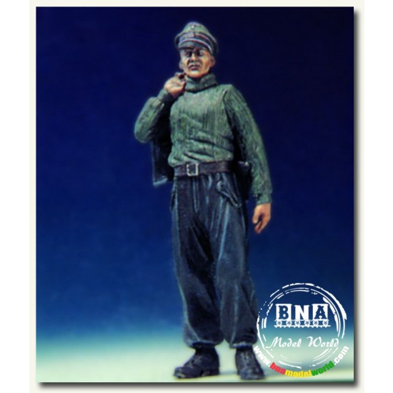 1/35 German Waffen-SS Tank Crew at Rest