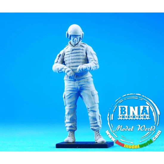 1/35 US AFV Crew #1 (with 2 left arms choices)