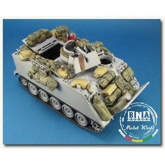 1/35 M113 APC (Armoured Personnel Carrier) Vietnam Stowage set