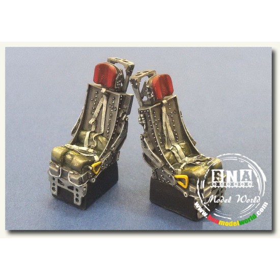 1/48 F-105 Thunderchief Ejection Seat Set with Seat Belts (2 seats)