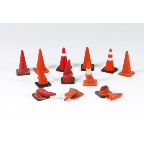 1/35 Traffic Cones (12pcs)
