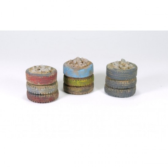 1/35 Barriers of Tyres (3pcs)