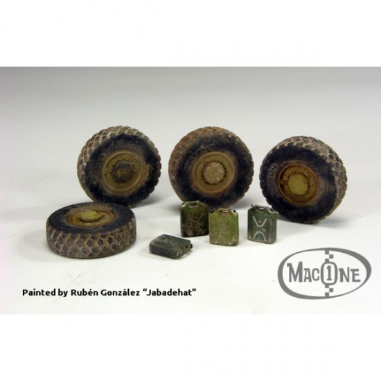 1/48 Supacat Jackal Wheels (4pcs) & Jerrycans (4pcs) for Airfix kit