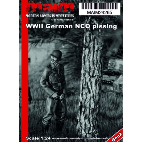 1/24 WWII German NCO Pissing