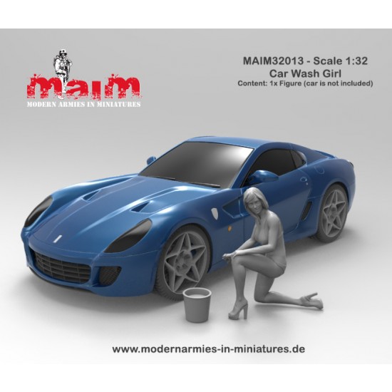 1/32 Car Wash Girl - Kneeling with Spinge (1 figure,3D printed soft resin)