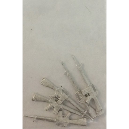 1/35 M16A1 Assault Rifle (5pcs) (White Metal)