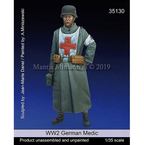1/35 WWII German Medic