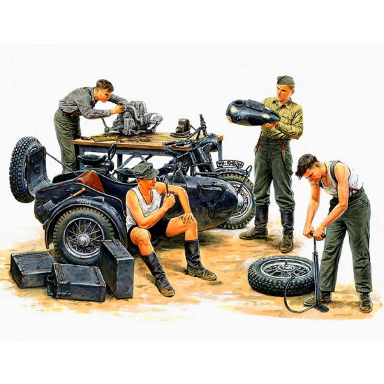 1/35 German Motorcycle Repair Crews w/BMW R75