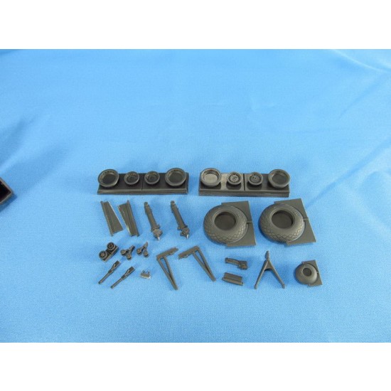 1/48 Boeing B-17 Flying Fortress Wheels with Cover for Revell/Monogram kits