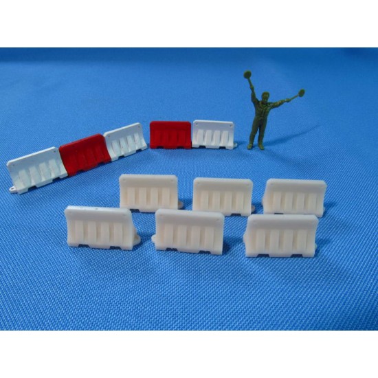 1/72 Water Filled Barriers