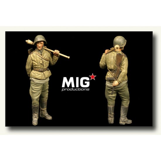 1/35 Russian Scrounger with Panzerfaust
