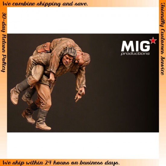 1/35 WWII Soviet Helping Comrade (2 Resin Figures)