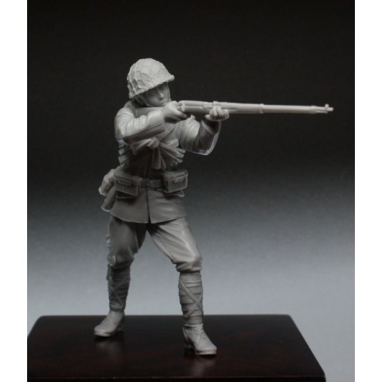 1/35 WWII Japanese Infantry (1 figure)