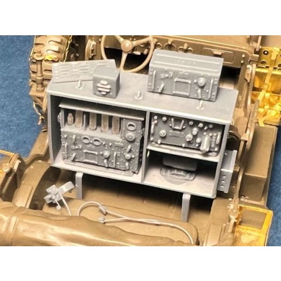 1/35 WC-58 Command Radio Truck SCR-193 Conversion set