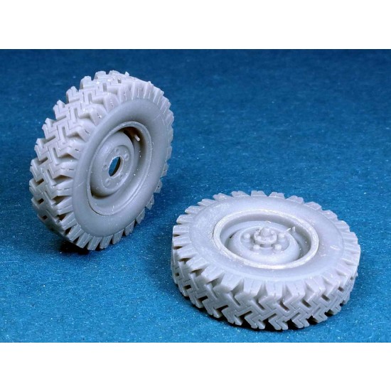 1/24 Land Rover Deestone Wheels for Italeri kits