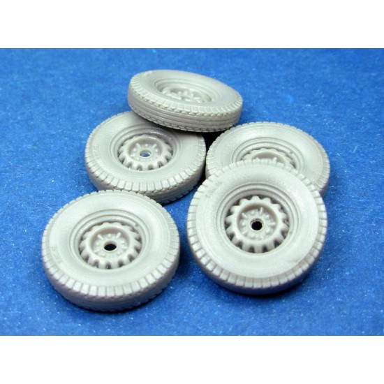 1/35 GAZ-M1 Wheels Civilian Pattern