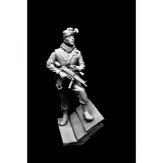 120mm SAS Trooper, Operation Nimrod (1 figure w/diorama)