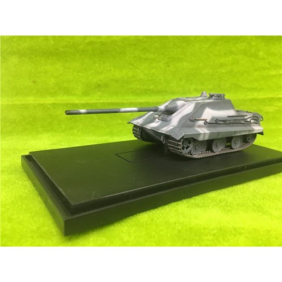 1/72 WWII German E-50 Jagdpanzer w/105mm Gun, Winter Camouflage 1946