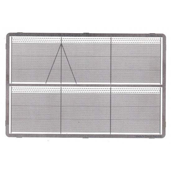 1/72 High Chain Fence (length: 256mm) w/Barbed Wire