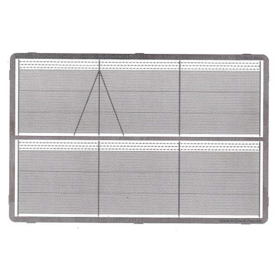 1/72 High Chain Fence (length: 256mm) w/Barbed Wire