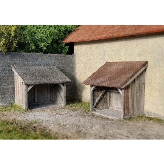 1/120 Wooden Structures Two Sheds to The Wall