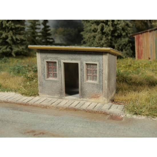 N Scale Bus Stop