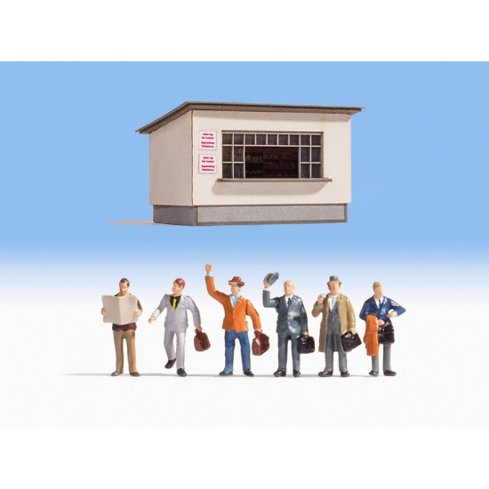 HO Scale On the Platform (building & figures)