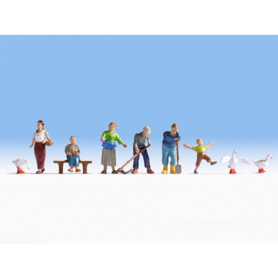 HO Scale Farmers (6 farmers and 3 animals)