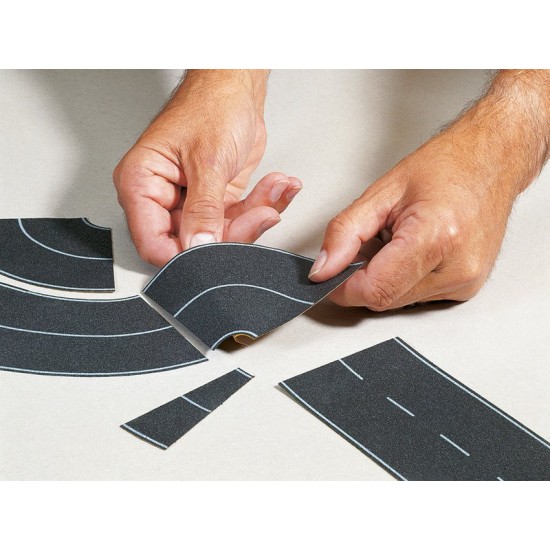 HO Scale Federal Road Curve Asphalt (2pcs, each 8cm wide)