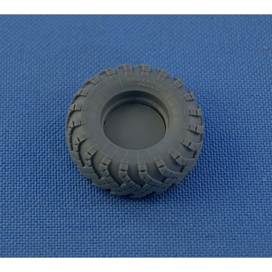 1/72 Topol SS-25 Wheels and Tyre Set - Main Hub Late Type 2 for Armory and Zvezda kit