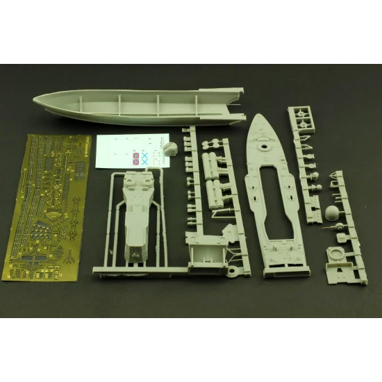1/350 Tarantul III Corvette (874) (Resin kit)