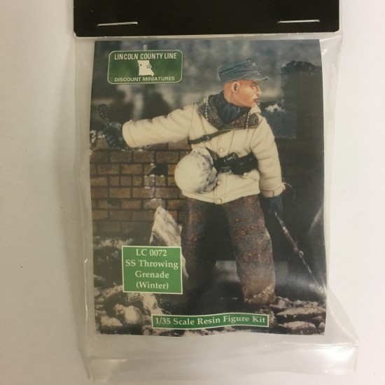 1/35 SS Throwing Grenade (Winter)