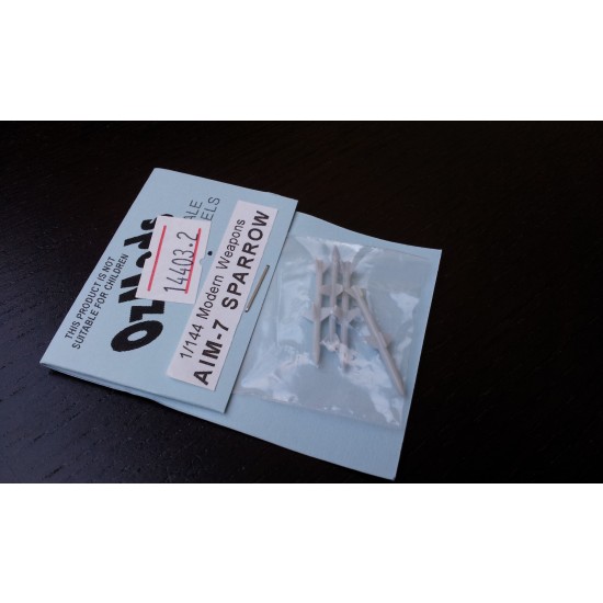 1/144 AIM-7 Sparrow missile (4 per pack)
