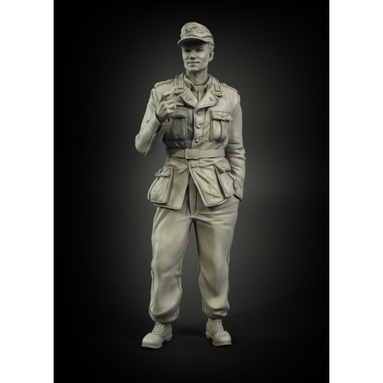 1/35 German DAK Tanker with Pipe