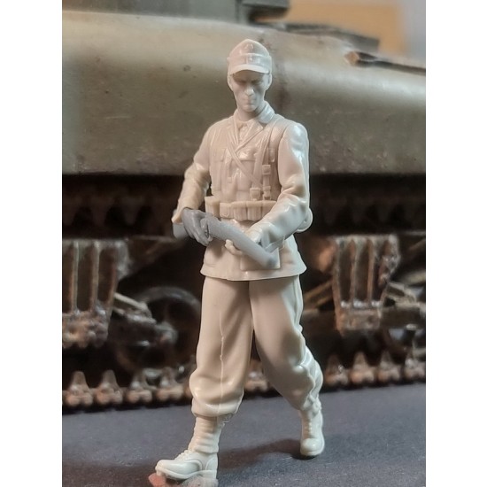 1/35 Waffen-SS Grenadier Walking
