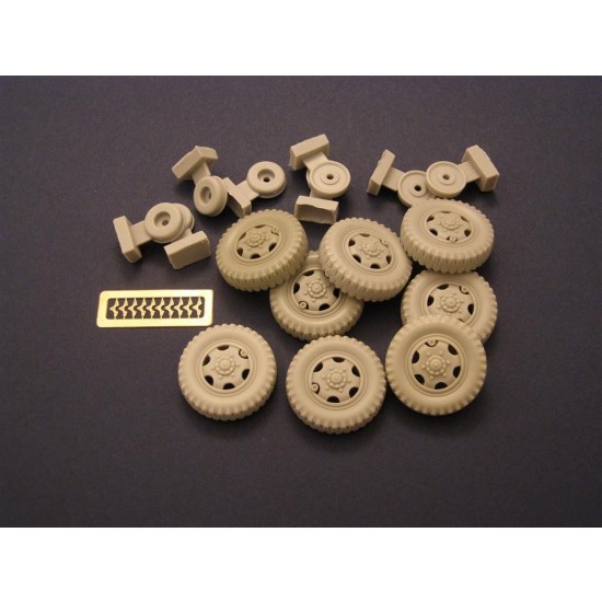 1/35 Road Wheels for SdKfz 231/232 8 Rad (with spare) (8pcs)