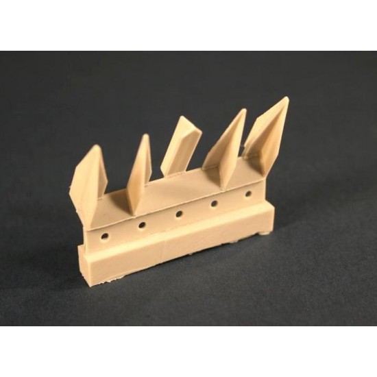 1/35 Prong Device for WWII British Sherman Tanks in Normandy