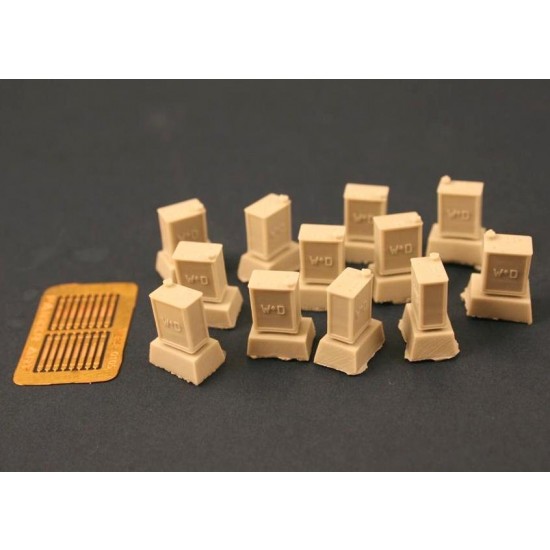1/35 2-Gallon British "POW" Canisters (12pcs)