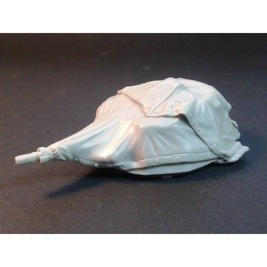 1/35 German Panhard 178 Turret with Zeltbahn Camouflage Net