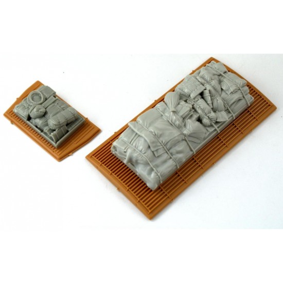1/35 Krupp L3H163 Kfz.72 Radio Car Stowage Set for ICM #35462