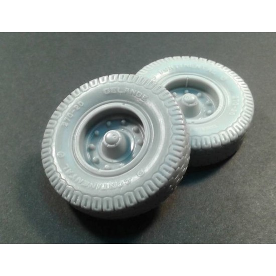 1/35 German SdKfz 9 Continental No.2 Front Road Wheels