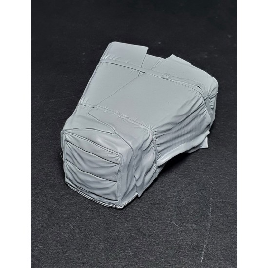 1/35 SdKfz 8 Engine Deck Canvas Cover