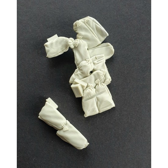 1/35 Willys Jeep Floor & Windscreen Sandbags set