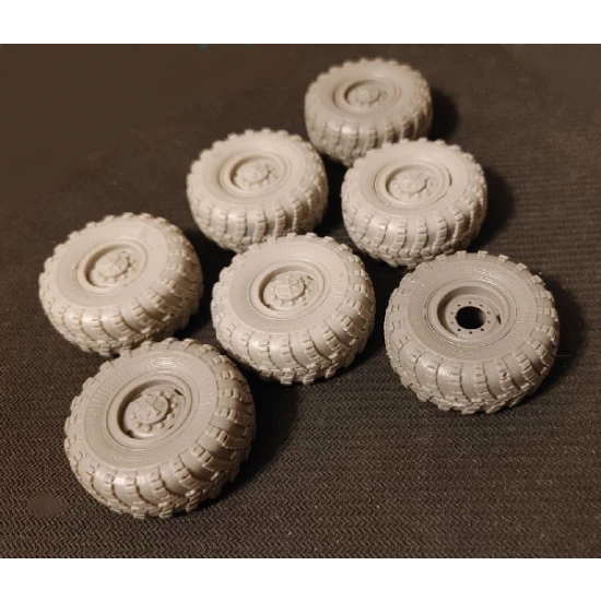 1/35 Ural-4320 Trucks Vi3 Wheels for Trumpeter kits
