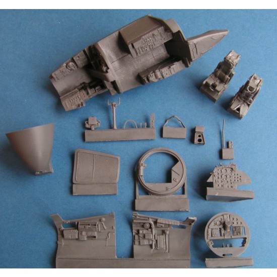 1/48 BAC/EE Canberra PR.9 Pilot and Navigator Cockpit Set for Airfix kit